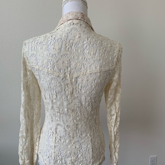 Women Top - Picture 4 of 7